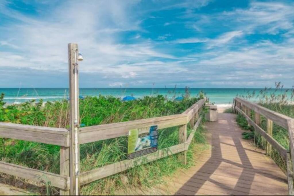 Our Beautiful Florida Vacation Home With Heated Pool Port St. Lucie Eksteriør billede